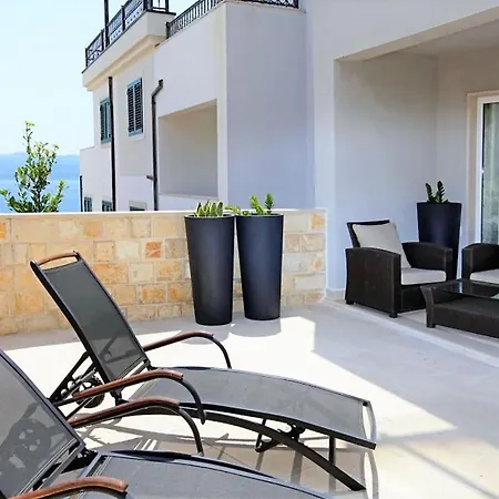 Apartment Bol A6 With Pool From 45 Eur Per Person Exterior photo