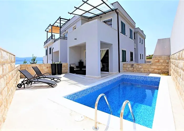 Apartment Bol A6 With Pool From 45 Eur Per Person