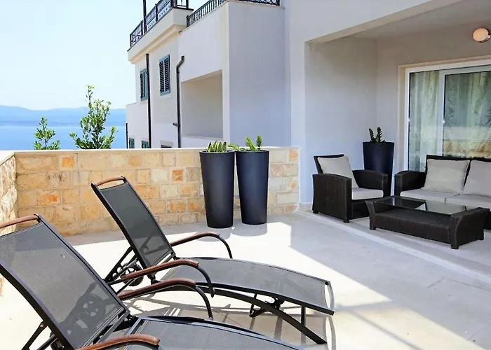 Apartment Bol A6 With Pool From 45 Eur Per Person