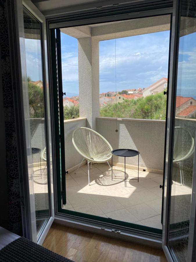 Apartment A6 With Pool From 45 Eur Per Person